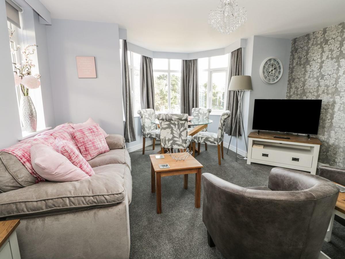 Manor Heath Apartment 4 Скарборо Экстерьер фото